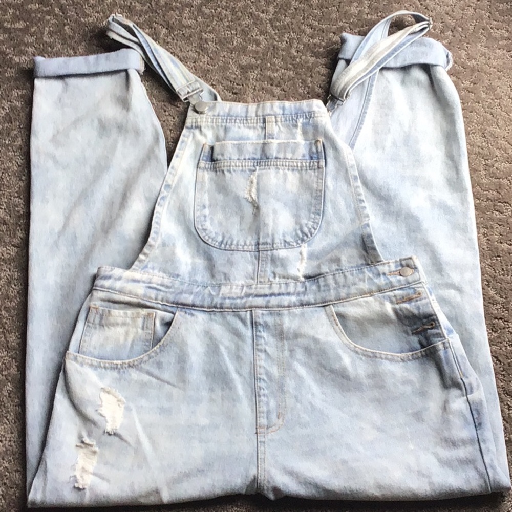 Forever 21 Los Angeles distressed overall jeans